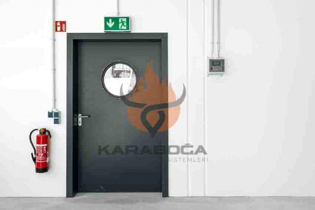 İstanbul Yangın Kapısı Üretimi, Panik Bar ve Sprinkler Sistemleri ile Hızlı Teslim Çözümleri
